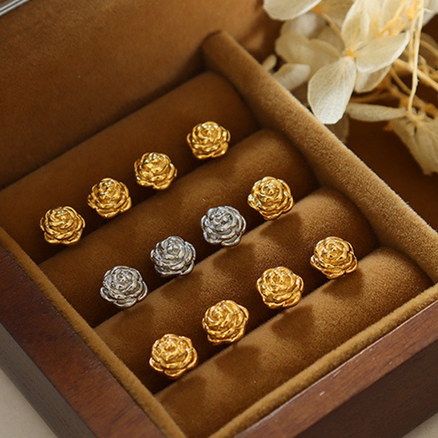 Rosa Stud Earrings