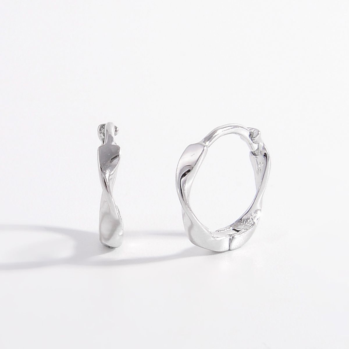 Motion Hoop Earrings